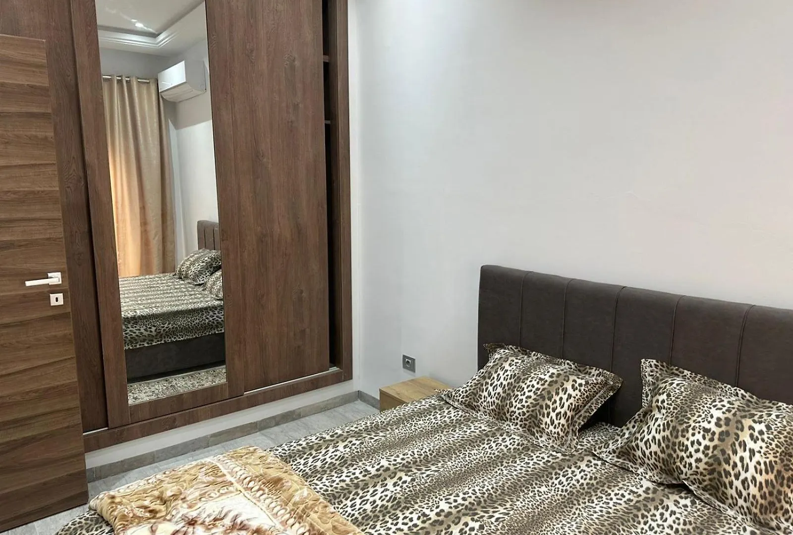 Studio Ain Zaghouan Nord La Marsa استديو عين زغوان الشمالية المرسى Lägenhet Tunis 0*,