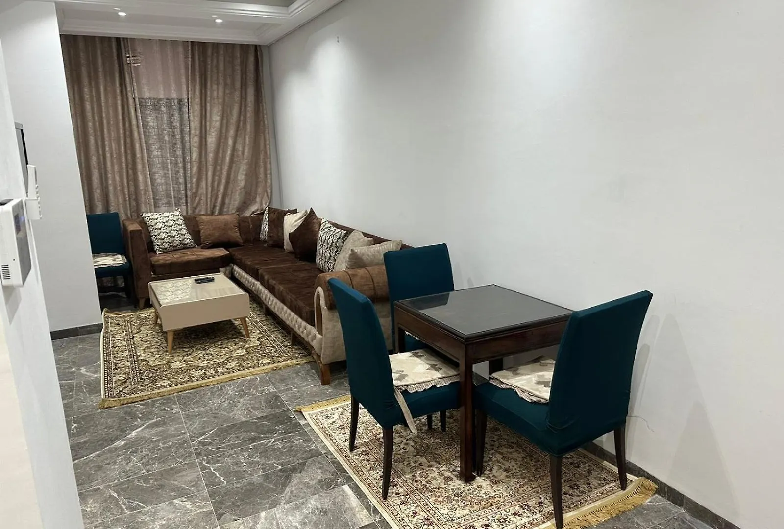 Studio Ain Zaghouan Nord La Marsa استديو عين زغوان الشمالية المرسى Lägenhet Tunis